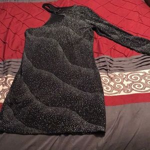 One sleeve black/sliver mini dress